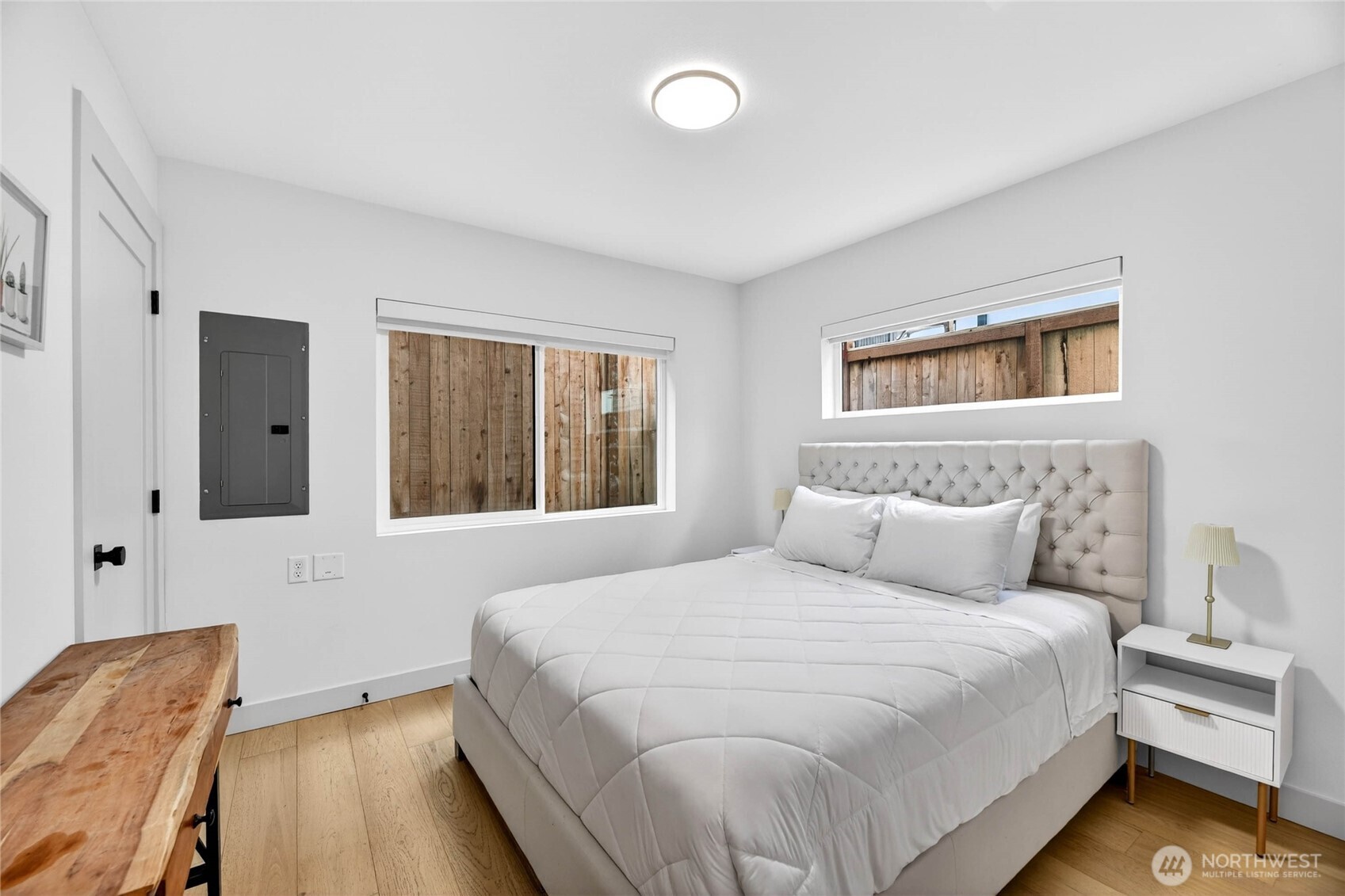 8647 B 18th Avenue Southwest Seattle, WA 98106 - Photo 18 of 28