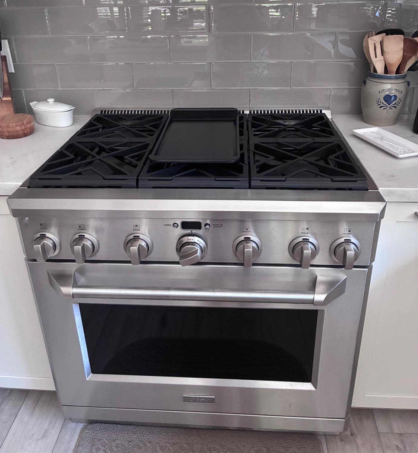 3135 Weymouth Way Rescue, CA 95672 - Photo 42 of 42 6 burner gas stove by Monogram