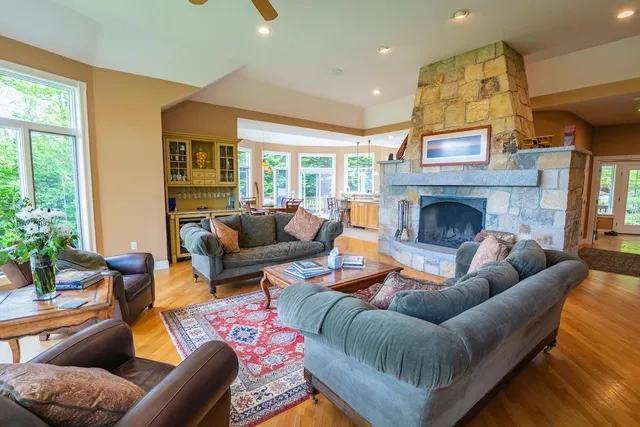 $2,100,000 | 105 North Hampshire Ridge Road, Jackson, NH 03846