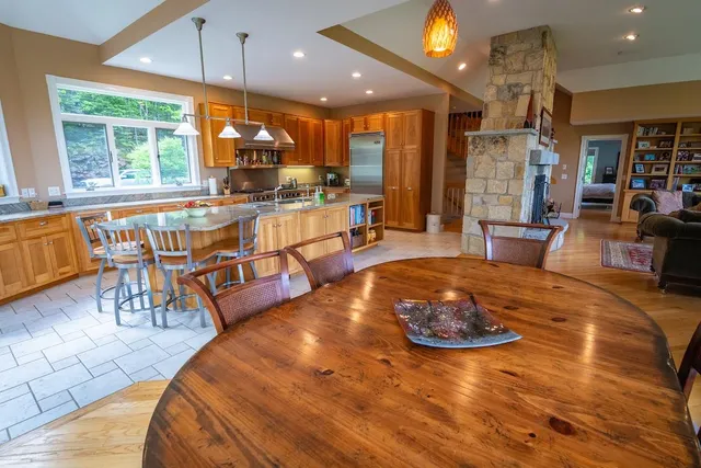 $2,100,000 | 105 North Hampshire Ridge Road, Jackson, NH 03846