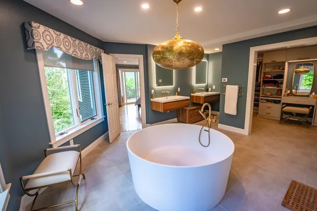 $2,100,000 | 105 North Hampshire Ridge Road, Jackson, NH 03846