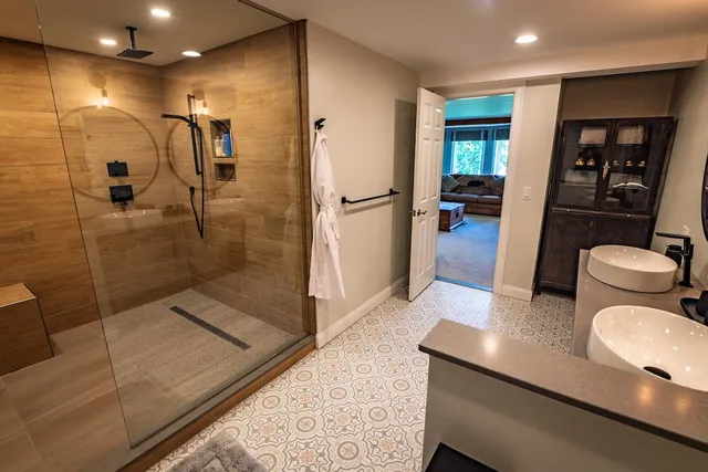 $2,100,000 | 105 North Hampshire Ridge Road, Jackson, NH 03846