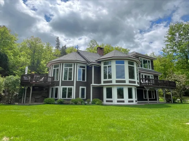 $2,100,000 | 105 North Hampshire Ridge Road, Jackson, NH 03846