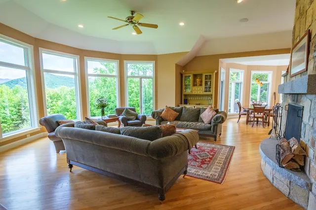 $2,100,000 | 105 North Hampshire Ridge Road, Jackson, NH 03846