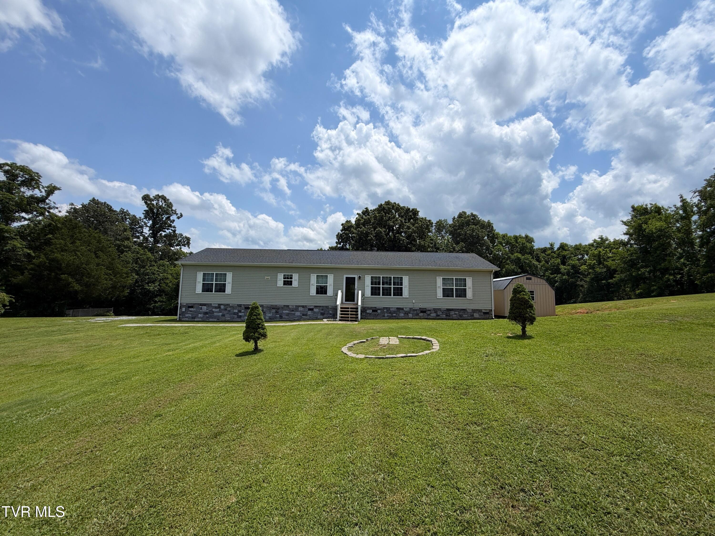 1930 Sail Road Newport, TN 37821 - Photo 2 of 31 2