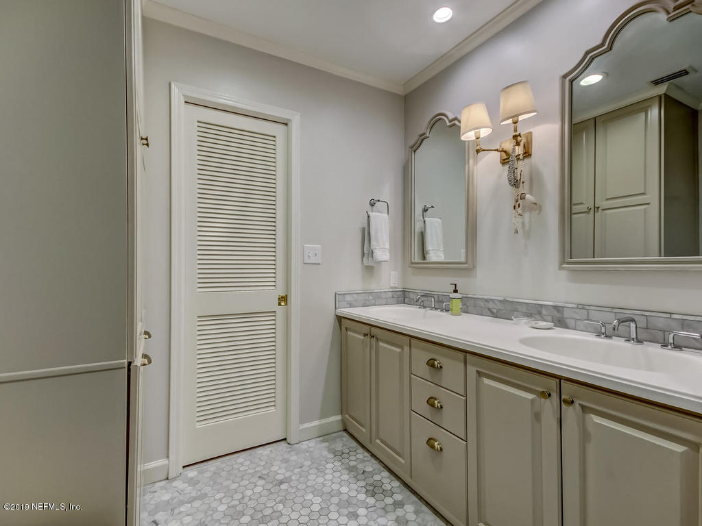 4455 Country Club Road Jacksonville, FL 32210 - Photo 25 of 63 Master bath with double vanities