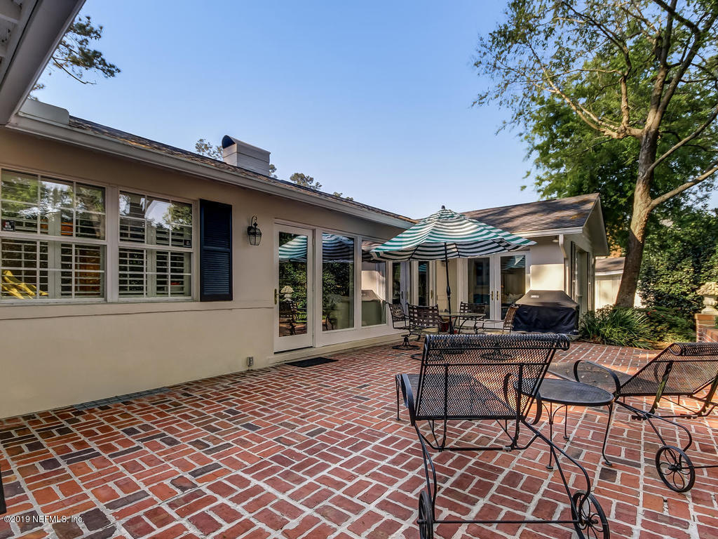 4455 Country Club Road Jacksonville, FL 32210 - Photo 39 of 63 Patio