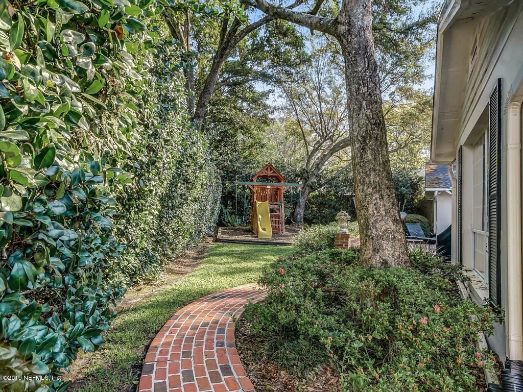 4455 Country Club Road Jacksonville, FL 32210 - Photo 43 of 63 Garden path leading to back yard