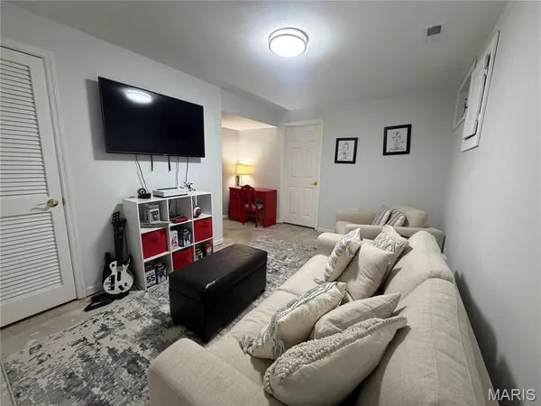 $299,900 | 5510 Bourbeuse Common, Unit 3, Weldon Spring, MO 63304