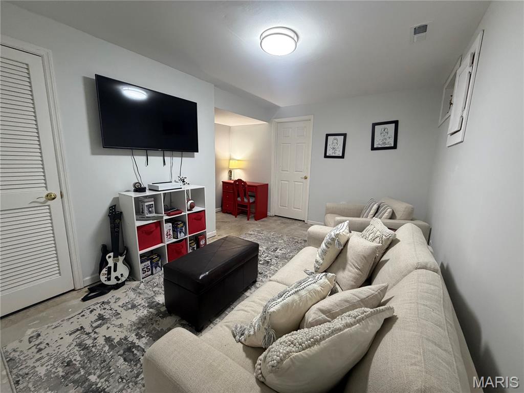 5510 Bourbeuse Common, Unit 3 Weldon Spring, MO 63304 - Photo 29 of 33