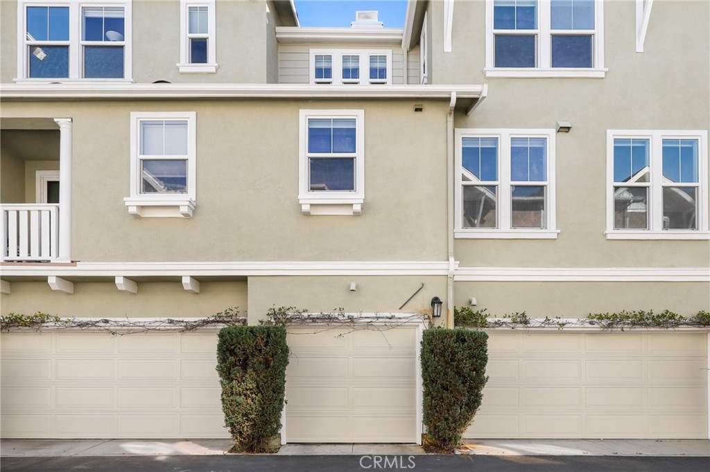 52 Valmont Way Ladera Ranch, CA 92694 - Photo 22 of 29 a view of a building with glass windows