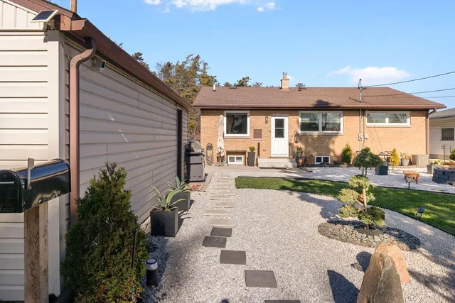 $364,900 | 2621 Pine Grove Avenue, Sheboygan, WI 53083