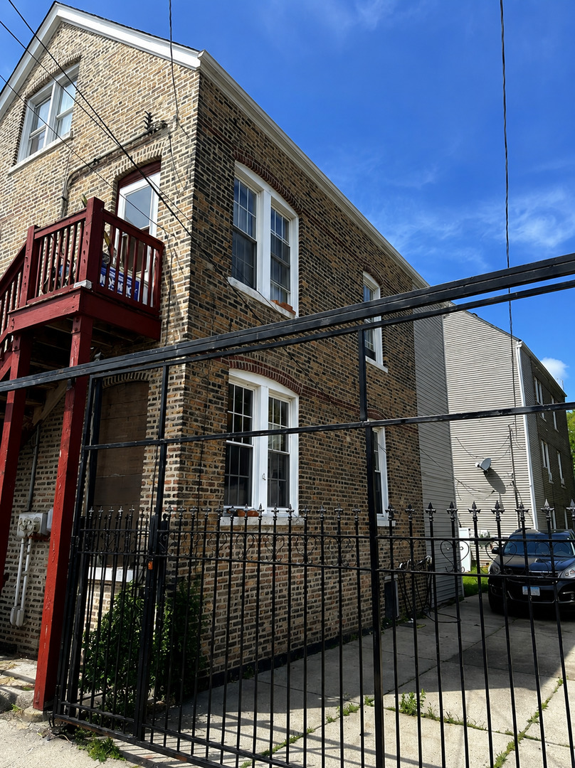 2853 West 40th Street Chicago, IL 60632 - Photo 13 of 15