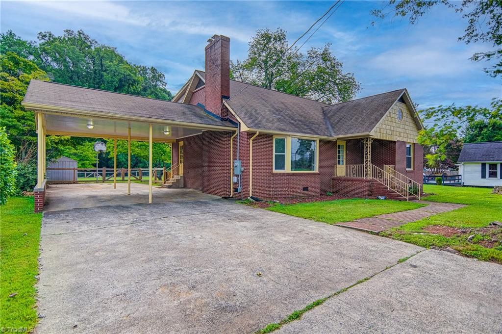 7295 Broad Street Rural Hall, NC 27045 - Photo 3 of 35