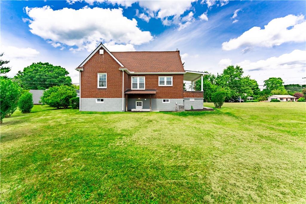4515 Tuscarawas Road Beaver, PA 15009 - Photo 36 of 40