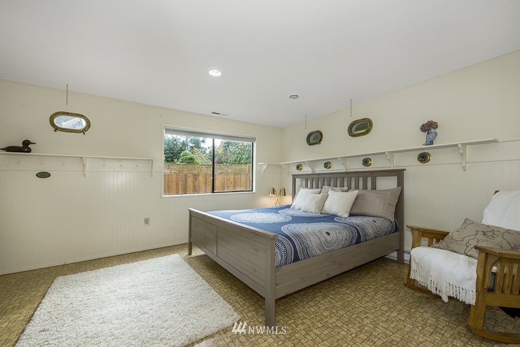 4336 Southwest Luana Beach Road Vashon, WA 98070 - Photo 20 of 40