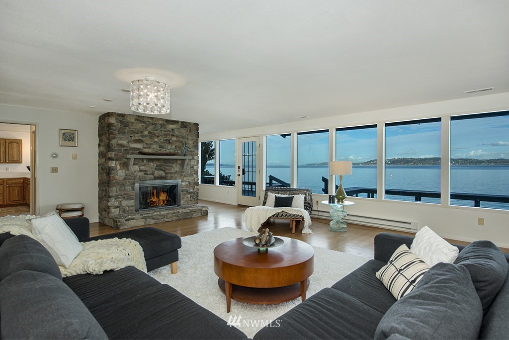 4336 Southwest Luana Beach Road Vashon, WA 98070 - Photo 3 of 40