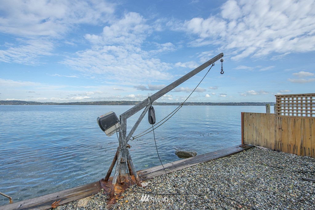 4336 Southwest Luana Beach Road Vashon, WA 98070 - Photo 32 of 40