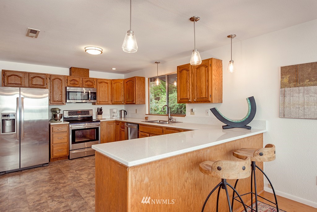 4336 Southwest Luana Beach Road Vashon, WA 98070 - Photo 8 of 40