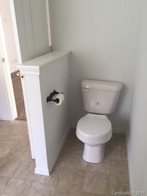 8740 Chalkstone Road, Unit 40 Charlotte, NC 28216 - Photo 14 of 22 Gallery Image 14