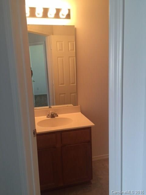 8740 Chalkstone Road, Unit 40 Charlotte, NC 28216 - Photo 17 of 22 Gallery Image 17