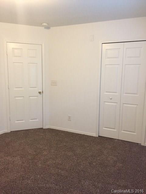 8740 Chalkstone Road, Unit 40 Charlotte, NC 28216 - Photo 19 of 22 Gallery Image 19