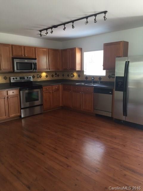8740 Chalkstone Road, Unit 40 Charlotte, NC 28216 - Photo 4 of 22 Gallery Image 4