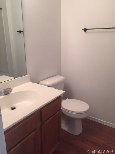 8740 Chalkstone Road, Unit 40 Charlotte, NC 28216 - Photo 7 of 22 Gallery Image 7