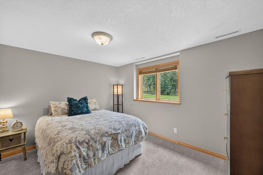 3421 Birchwood Lane Southwest Rochester, MN 55902 - Photo 35 of 43