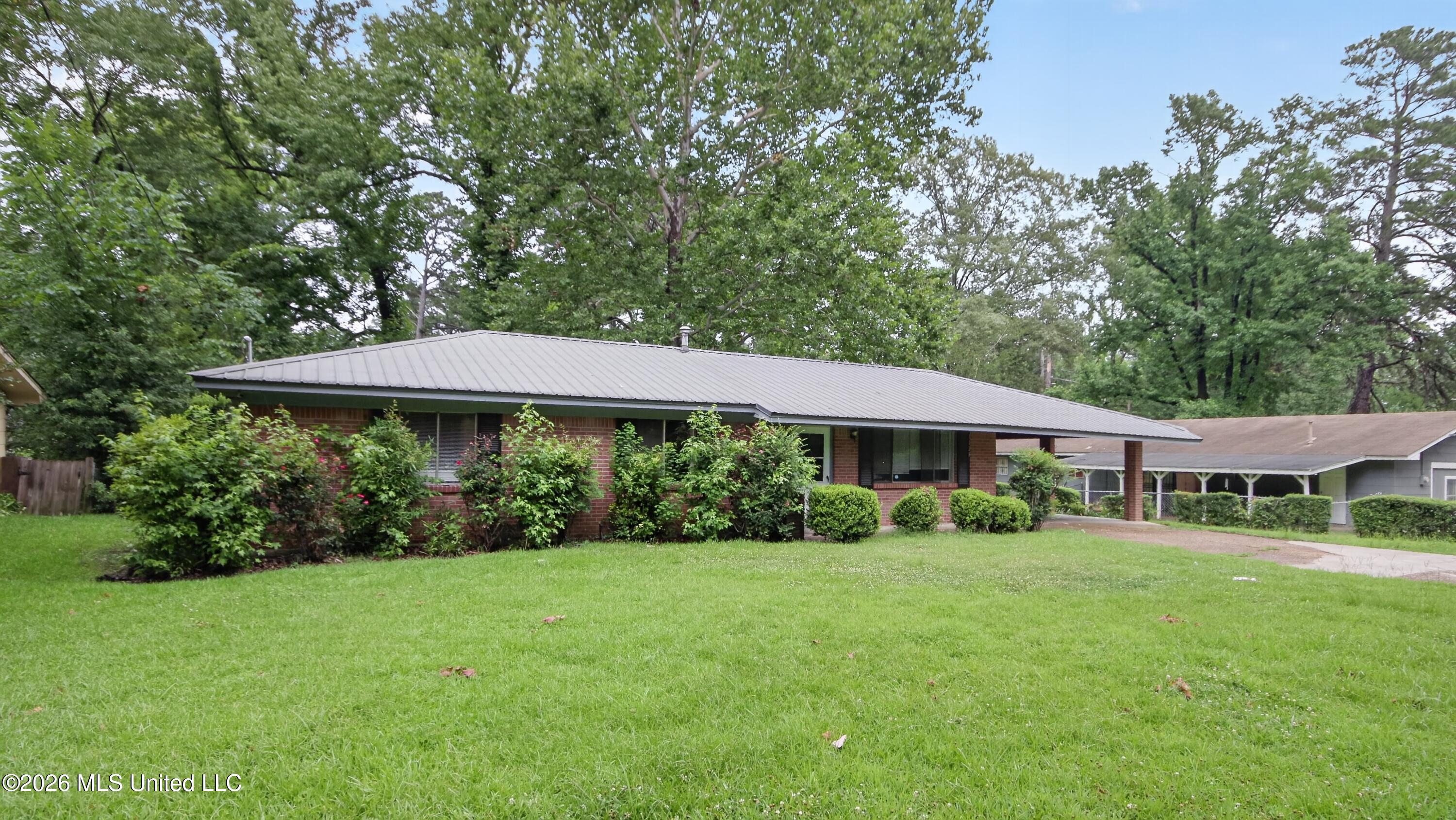 1128 Autumn Street Jackson, MS 39212 - Photo 2 of 29 1781827358344-IMGP9856