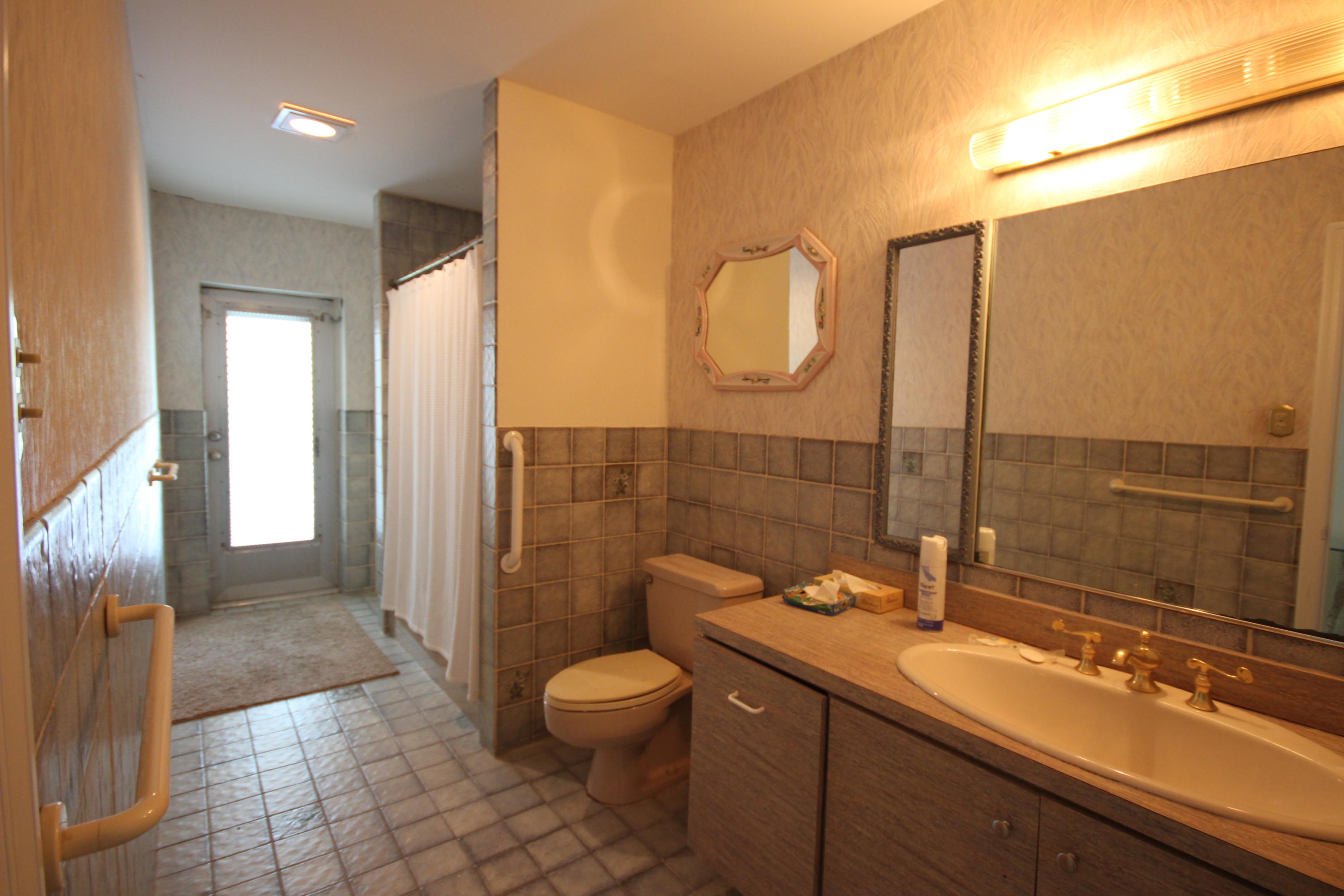 7301 East Country Club Boulevard Boca Raton, FL 33487 - Photo 4 of 11 IMG_0800