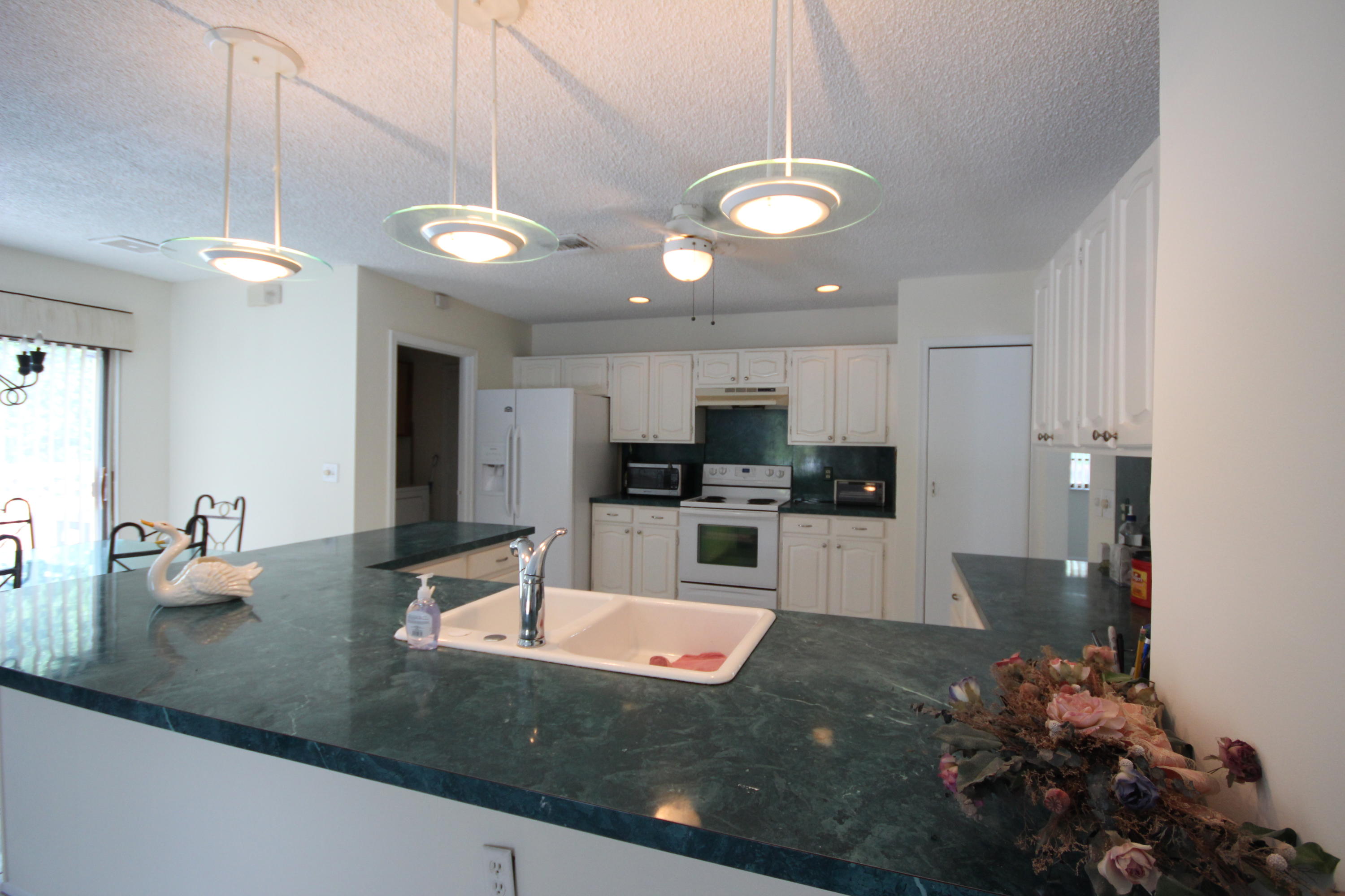 7301 East Country Club Boulevard Boca Raton, FL 33487 - Photo 8 of 11 7301 E COUNTRY CLUB 214