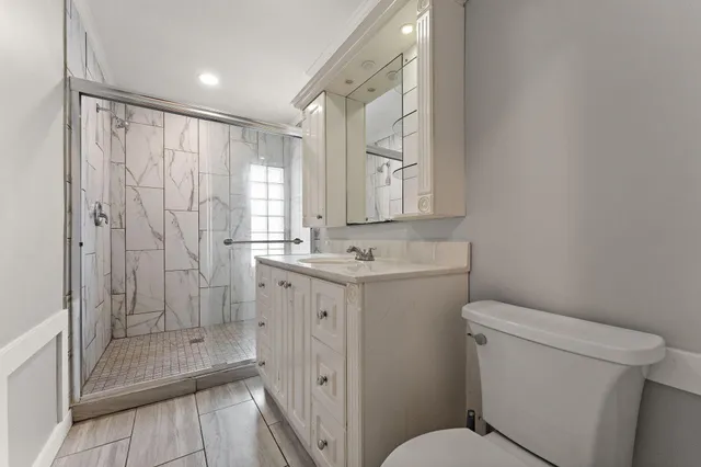 $2,300 | 2602 Oakwood Avenue, Valparaiso, IN 46383