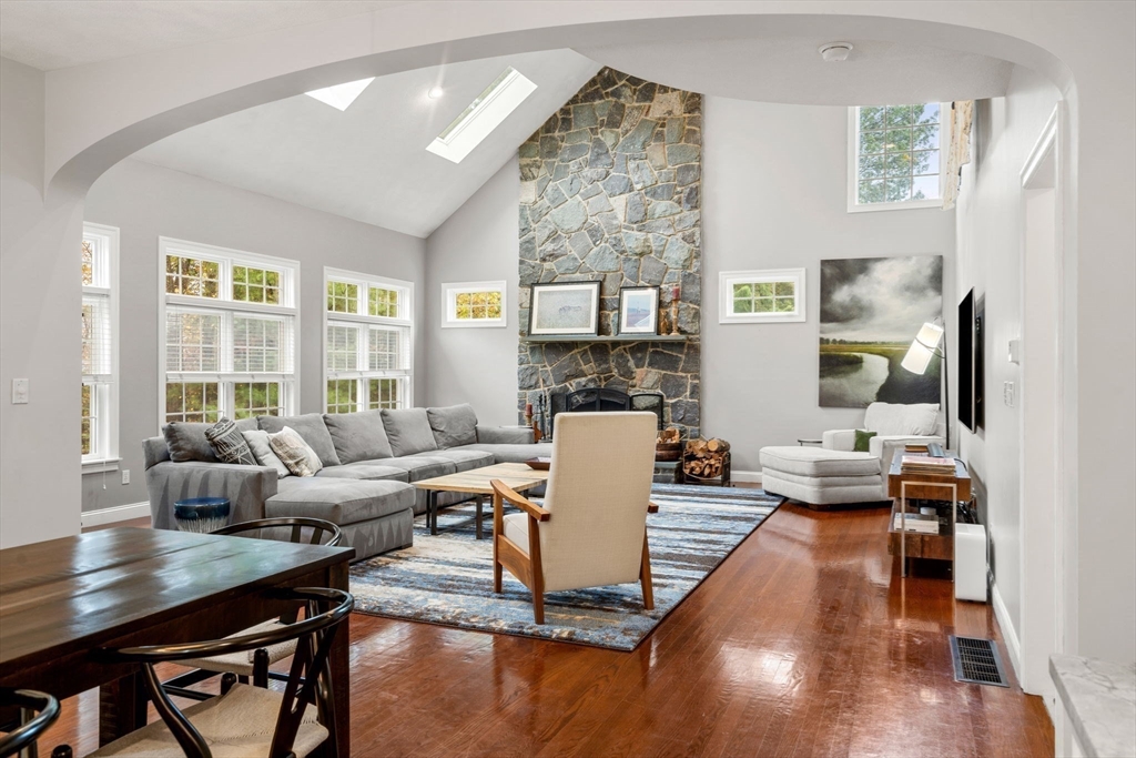 45 Thistle Road North Andover, MA 01845 - Photo 16 of 40