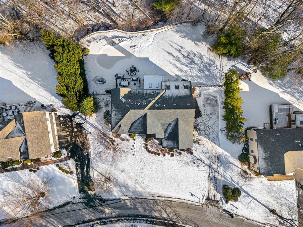 45 Thistle Road North Andover, MA 01845 - Photo 3 of 40