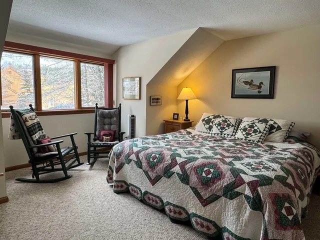 $3,500 | 4 Pioneer Point, Grantham, NH 03753