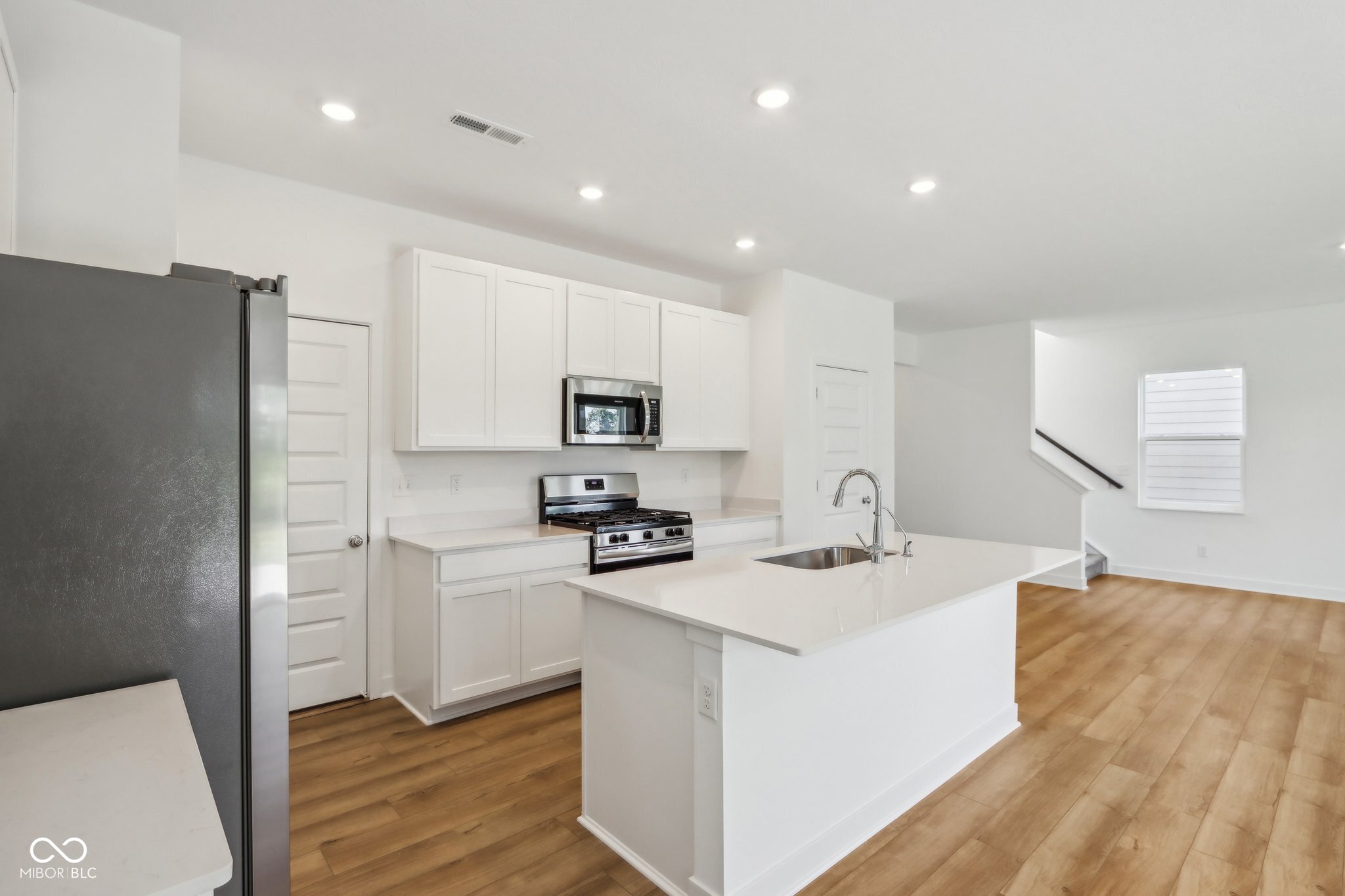 1669 Windrush Place Westfield, IN 46074 - Photo 6 of 47