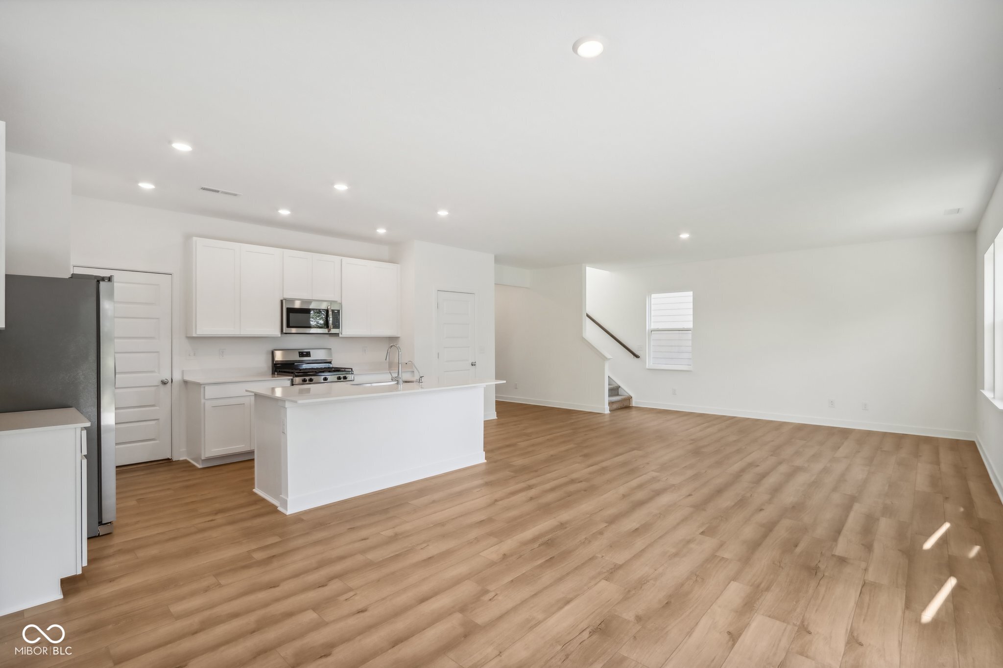 1669 Windrush Place Westfield, IN 46074 - Photo 9 of 47