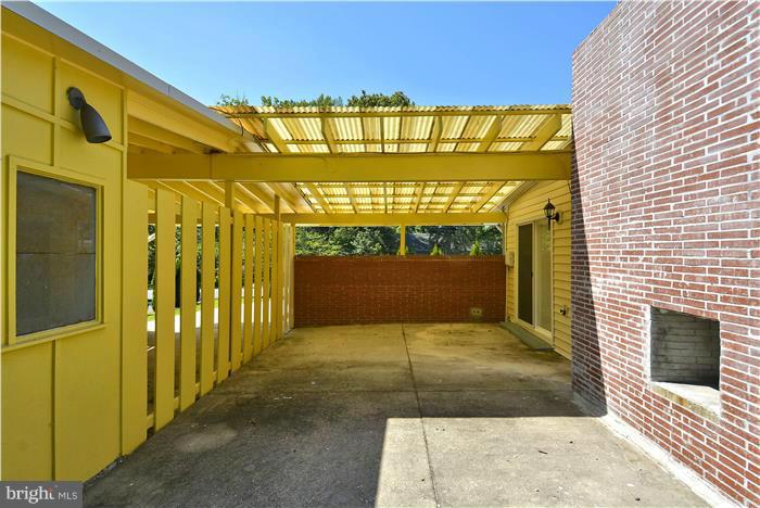 2101 Arcola Avenue Silver Spring, MD 20902 - Photo 20 of 27 Patio (Dining Area Entrance)