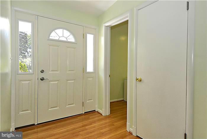 2101 Arcola Avenue Silver Spring, MD 20902 - Photo 6 of 27 Main Level Entry