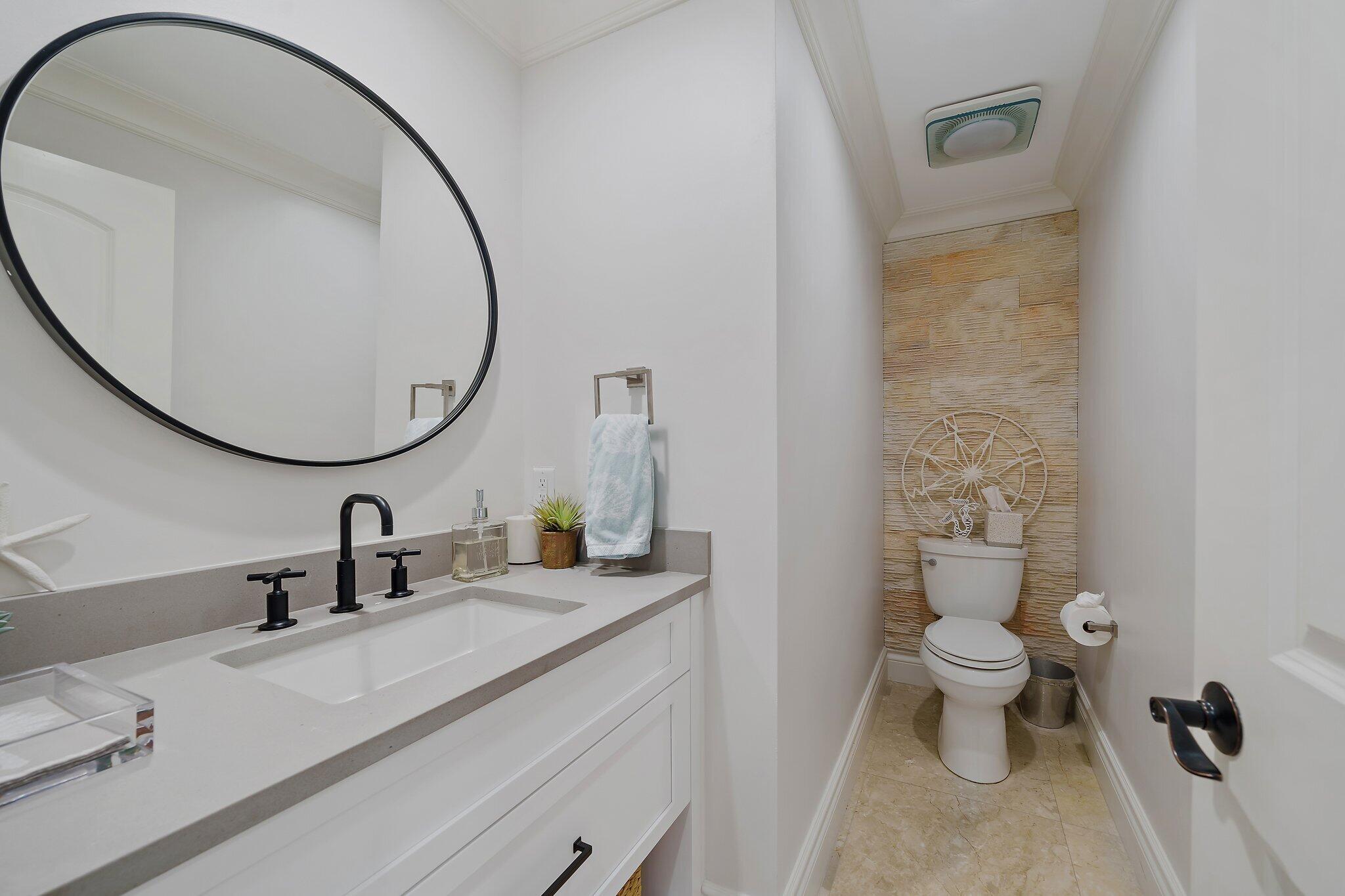 98 Golfview Drive Tequesta, FL 33469 - Photo 11 of 34 98 Golfview Dr