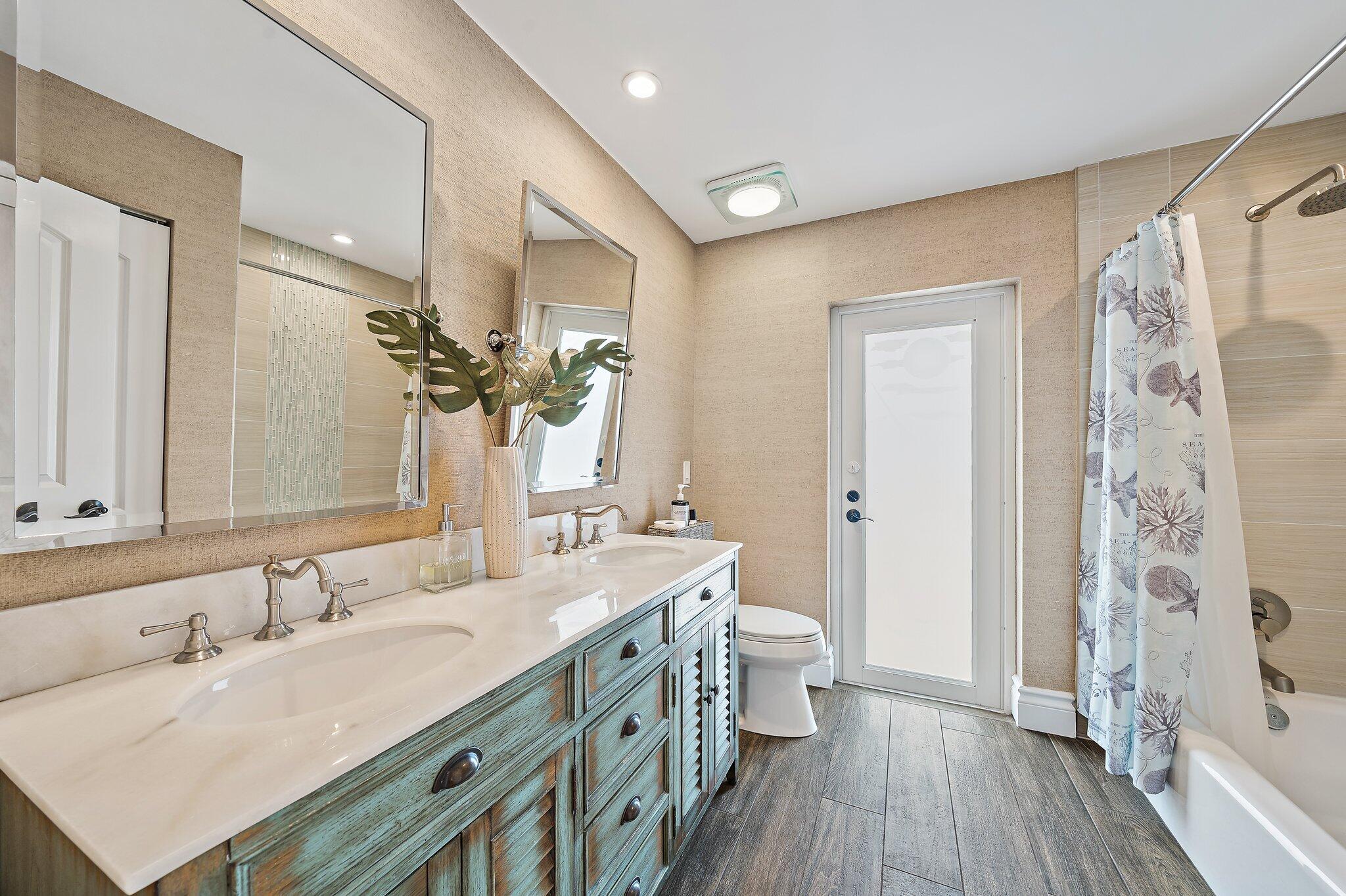 98 Golfview Drive Tequesta, FL 33469 - Photo 20 of 34 98 Golfview Dr