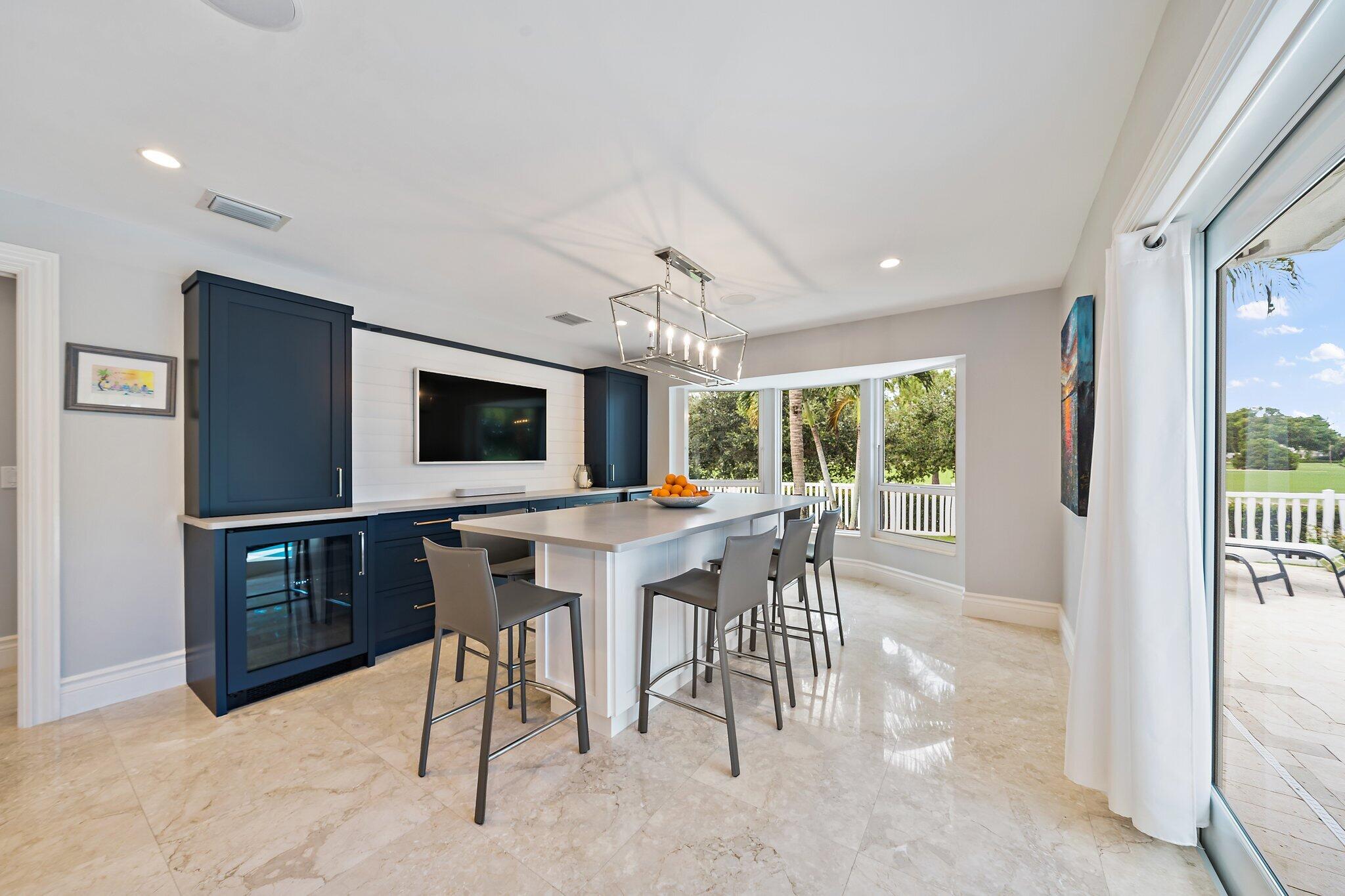 98 Golfview Drive Tequesta, FL 33469 - Photo 9 of 34 98 Golfview Dr