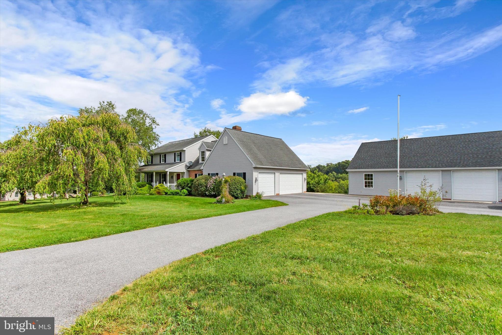 6465 Cabot Road Dover, PA 17315 - Photo 2 of 36