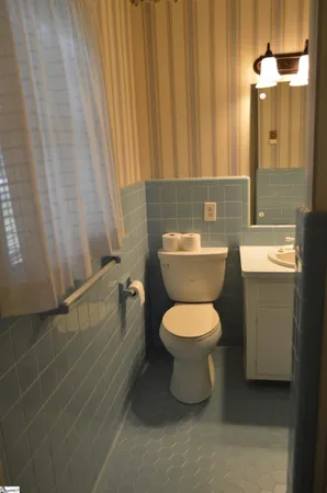 $1,950 | 2462 East Blackstock Road, Roebuck, SC 29376