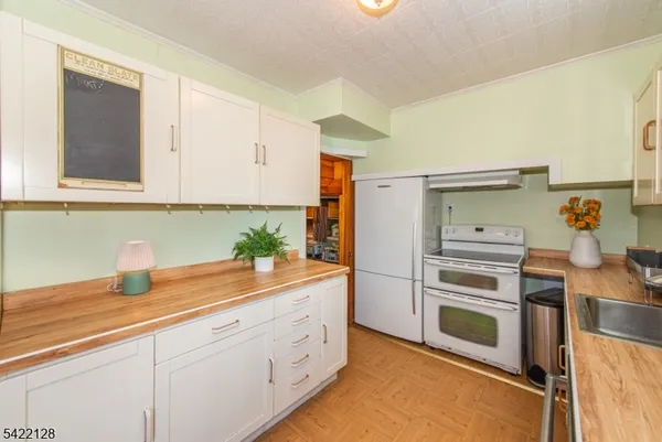 $419,000 | 51 West Shore Trail, Sparta, NJ 07871