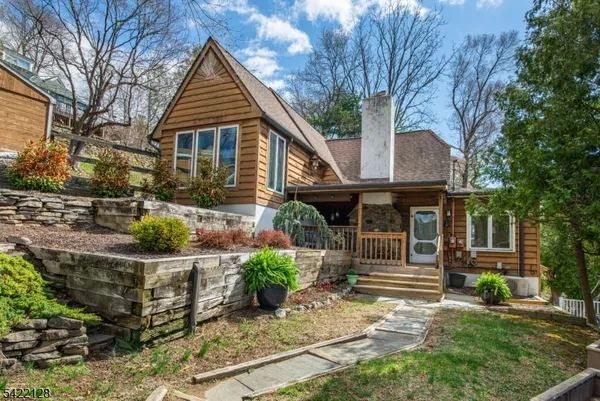 $419,000 | 51 West Shore Trail, Sparta, NJ 07871