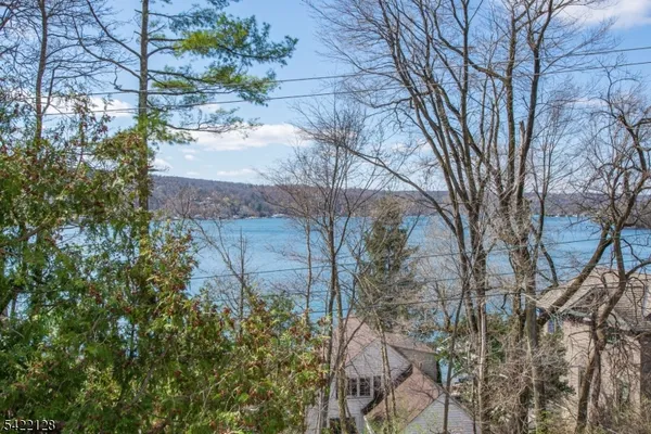 $419,000 | 51 West Shore Trail, Sparta, NJ 07871
