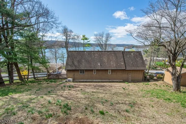 $419,000 | 51 West Shore Trail, Sparta, NJ 07871