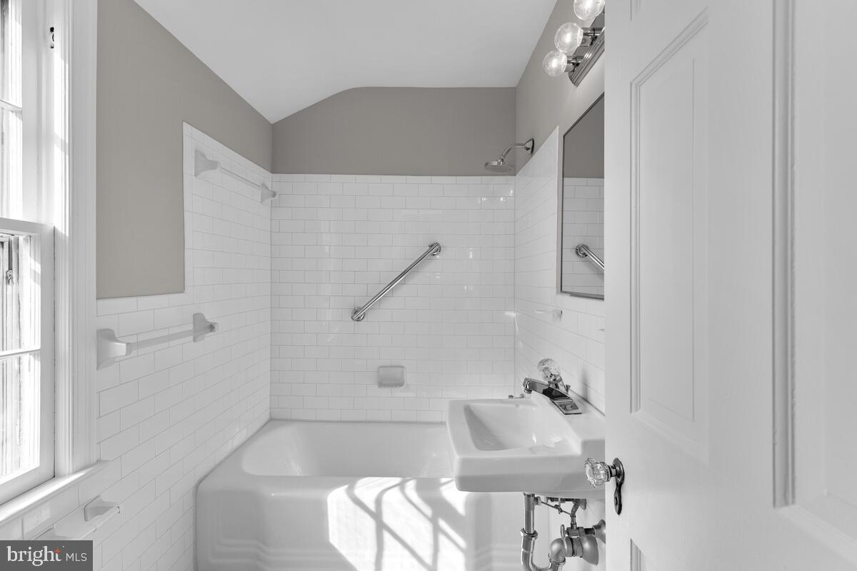 10304 Pierce Drive Silver Spring, MD 20901 - Photo 26 of 45